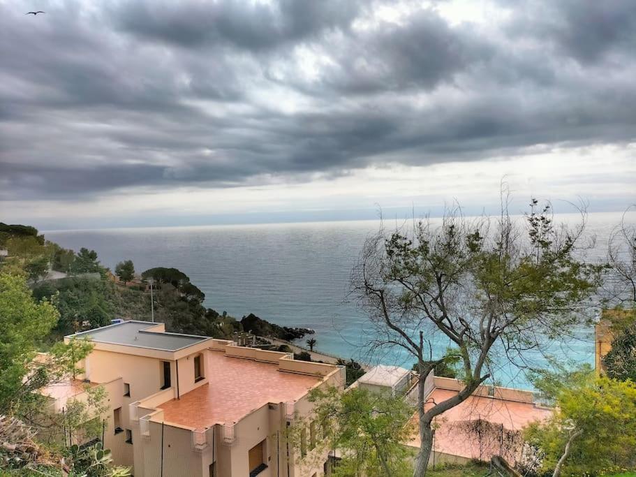 Casa Con Giardino: Varazze Exteriör bild